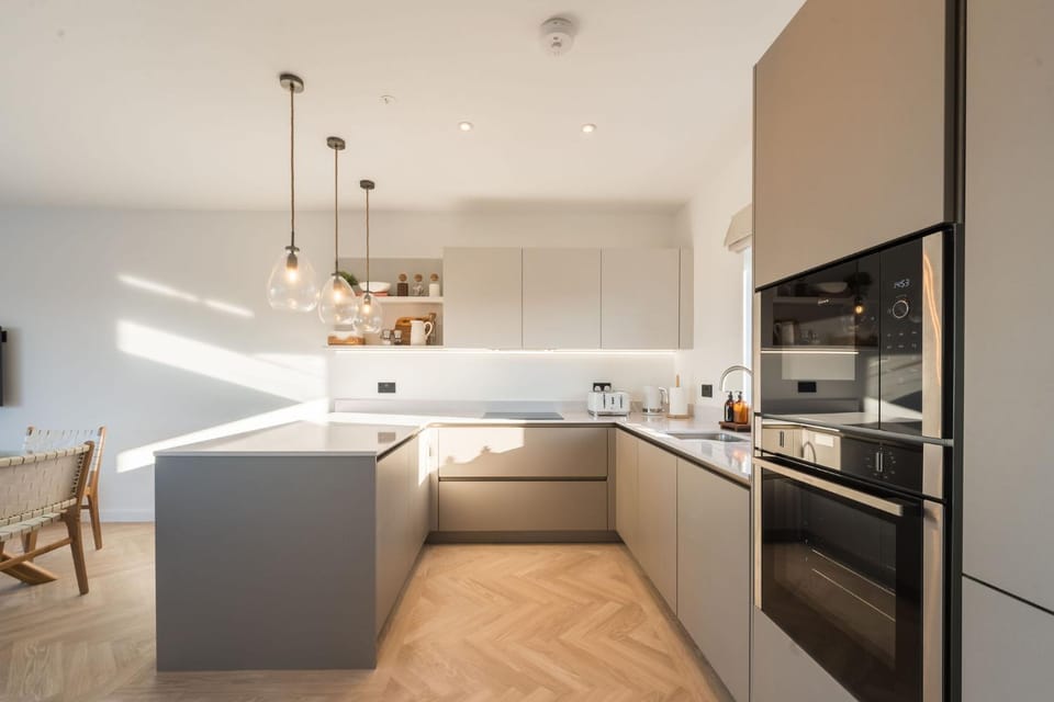 Tai Porth Llechog Townhouse by Birch Stays House in Wales