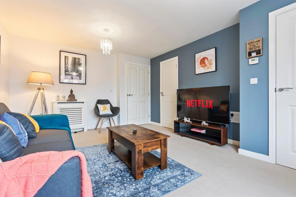 TV and multimedia, Living room, Decorative detail