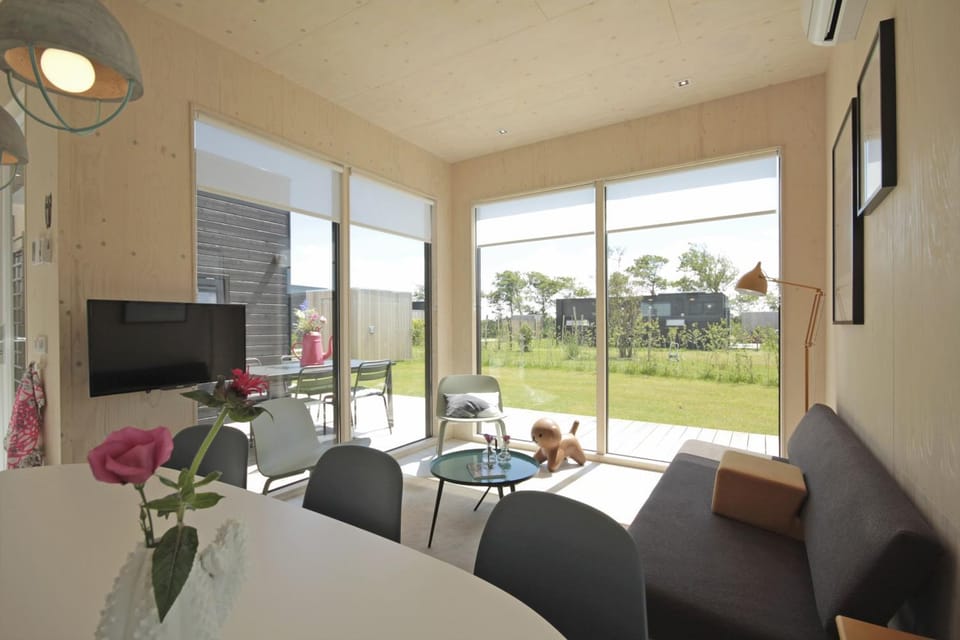 Zondag aan Zee - Ecohuisjes Terschelling House in Friesland, Netherlands