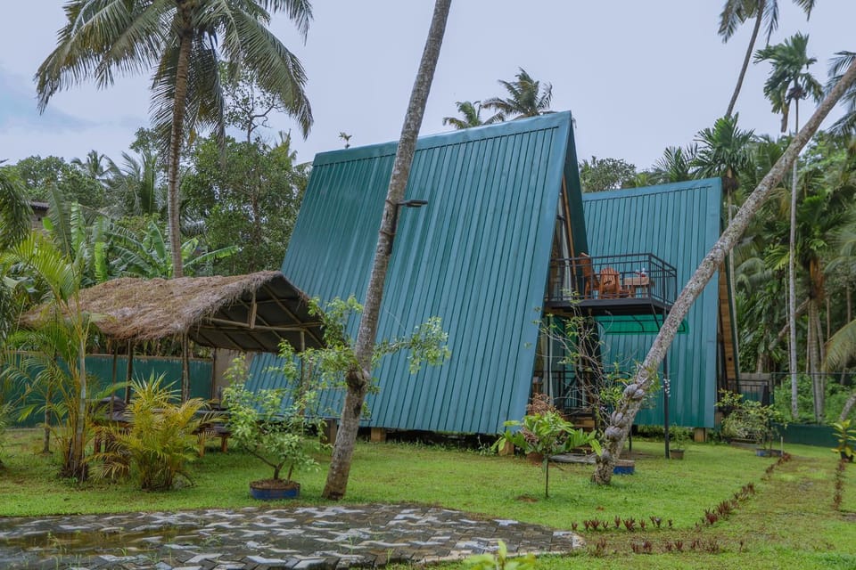 Property building, Natural landscape, Garden