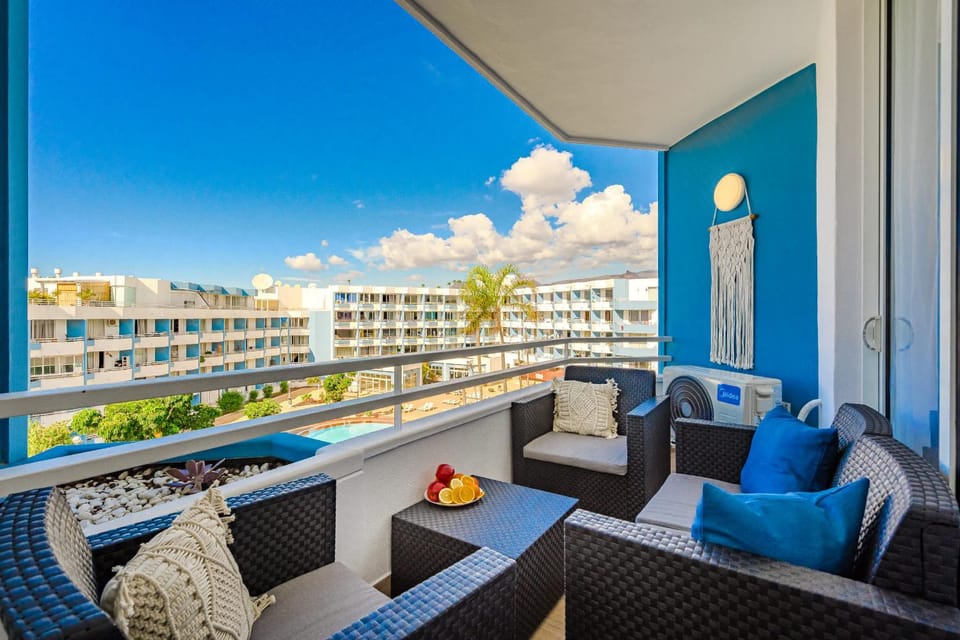 Patio, Day, View (from property/room), Balcony/Terrace, Seating area