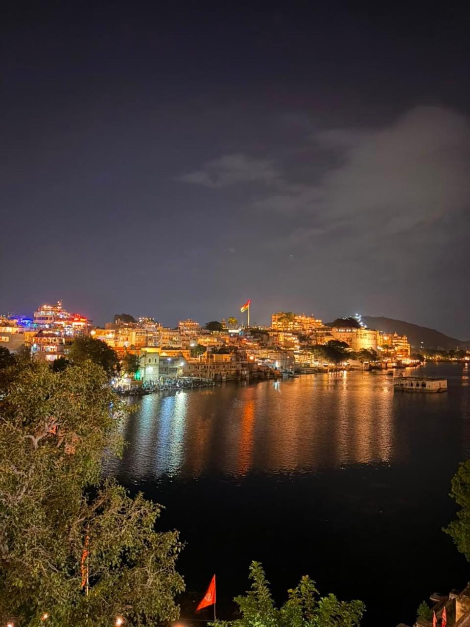 Raahgir-The Lake View Hotel in Udaipur