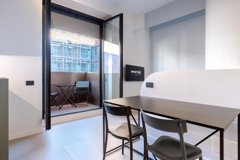 Hostdomus - San Quintino Suites Apartment in Turin