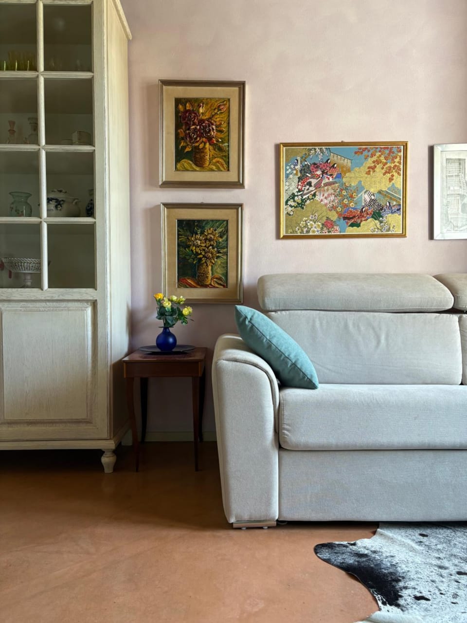 Living room, Decorative detail