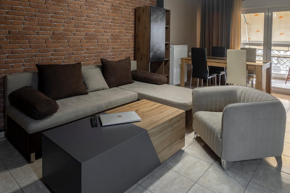 GPX CLR - Lux Grand Suite - Parking Apartment in Peloponnese, Western Greece and the Ionian