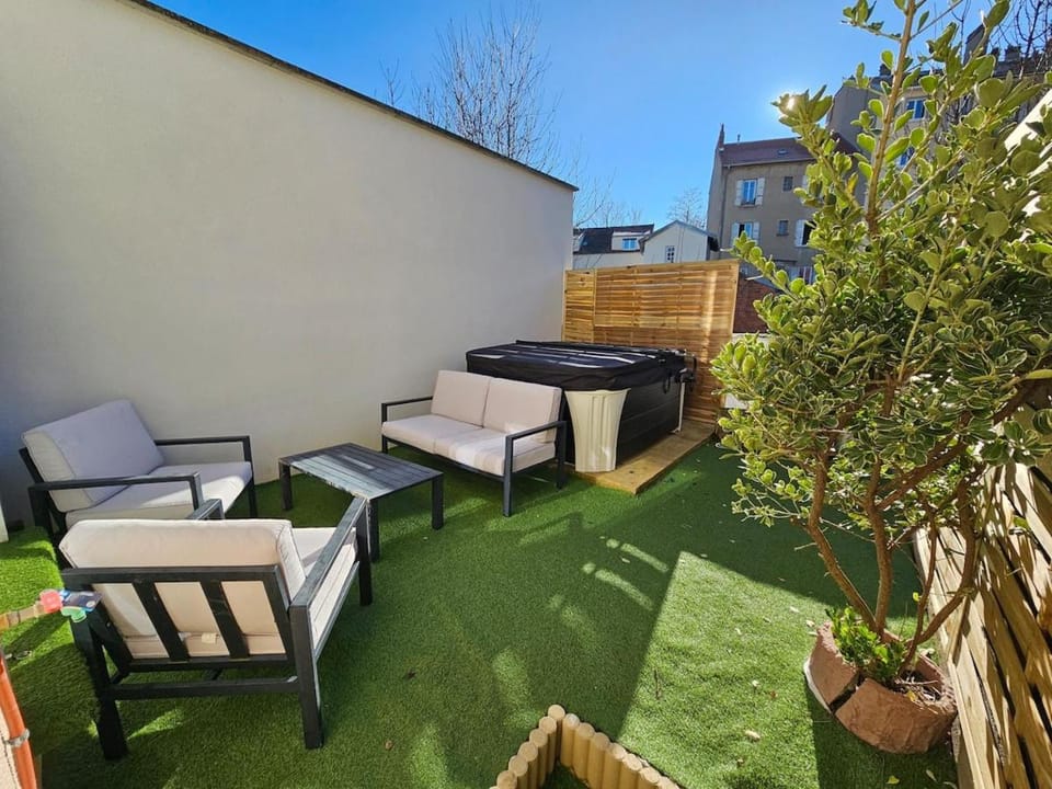 Le Cube Chill et Spa House in Auvergne-Rhône-Alpes