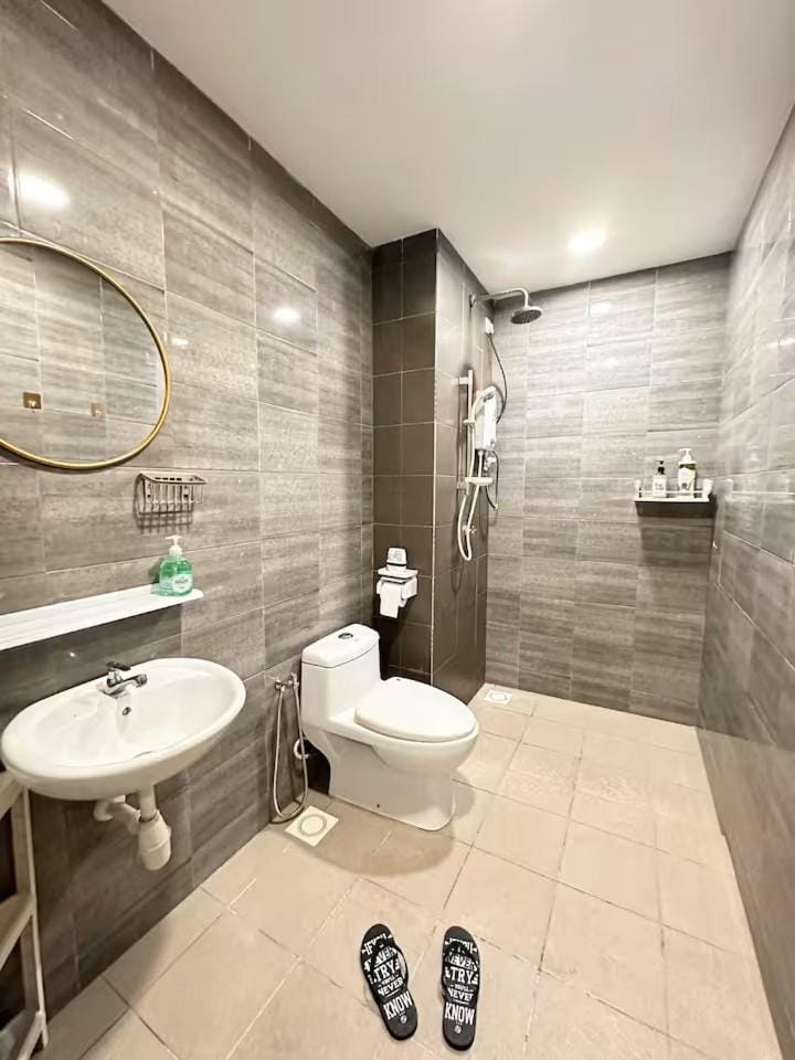 Shower, Toilet, Bathroom, bidet