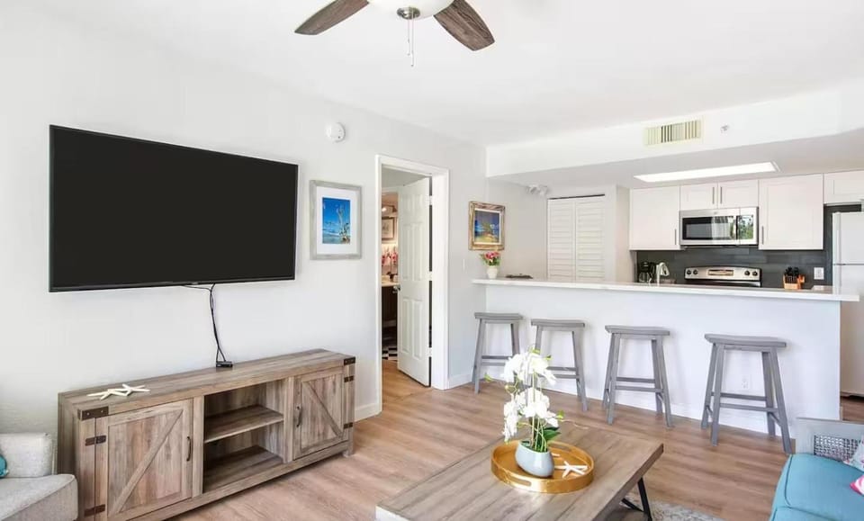 The Butterfly Nest - Sunrise Suites Apartment in Key West