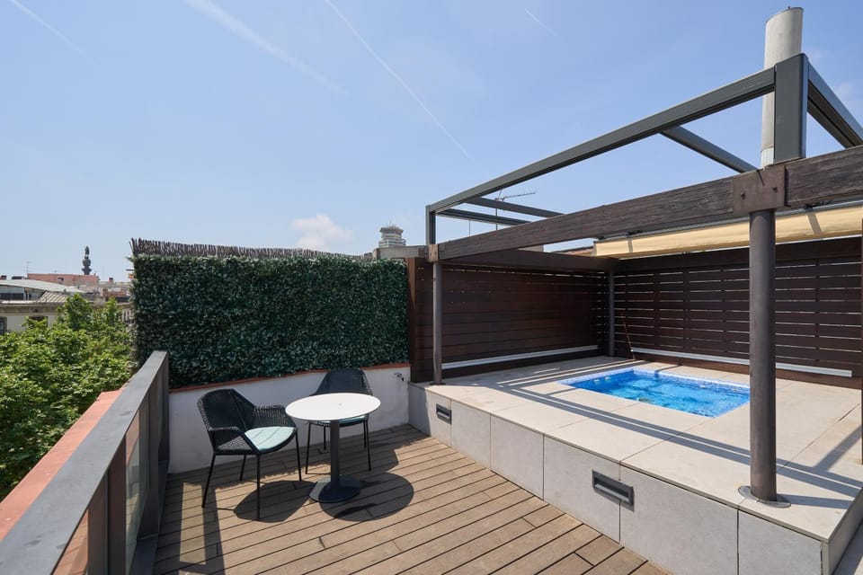 Patio, Day, View (from property/room), Balcony/Terrace, Pool view, Swimming pool, sunbed