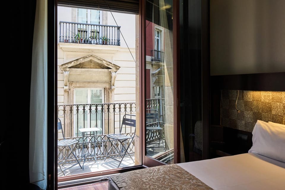 Patio, Bed, View (from property/room), Balcony/Terrace, Photo of the whole room, Bedroom