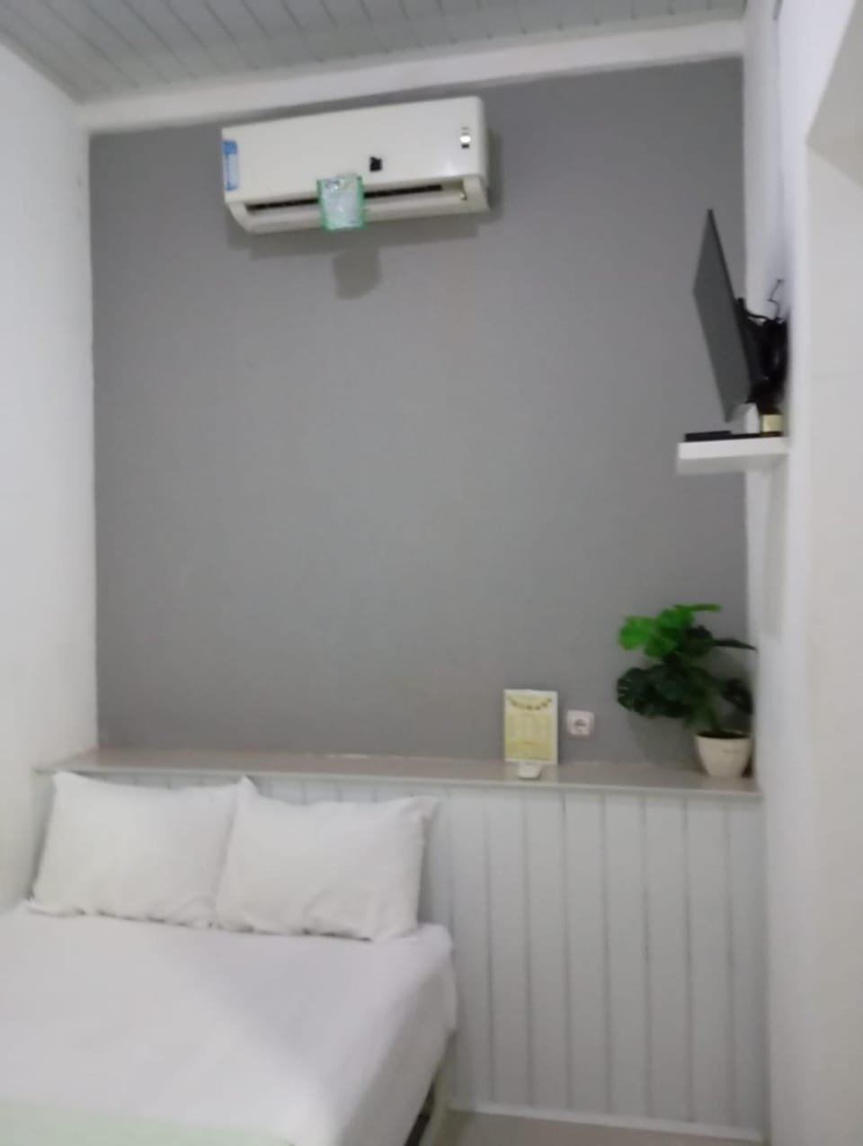 Sarasutha hotel and pool Vacation rental in Lingsar