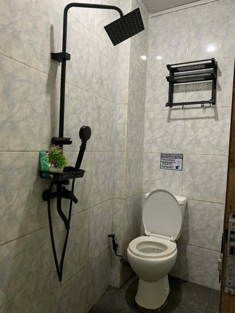 Sarasutha hotel and pool Vacation rental in Lingsar
