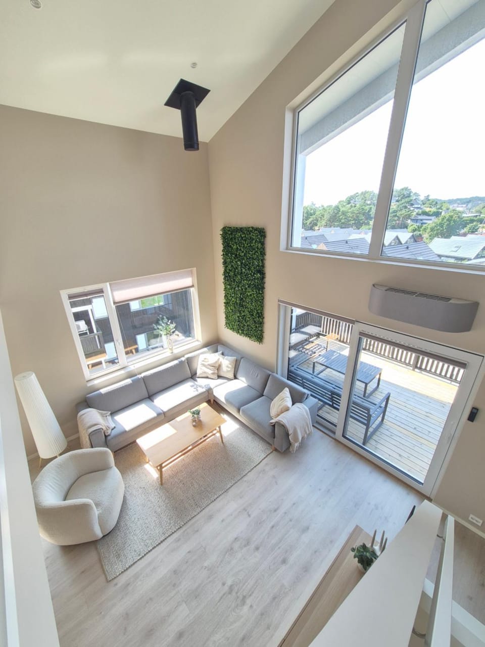 TV and multimedia, View (from property/room), Balcony/Terrace, Living room, Seating area