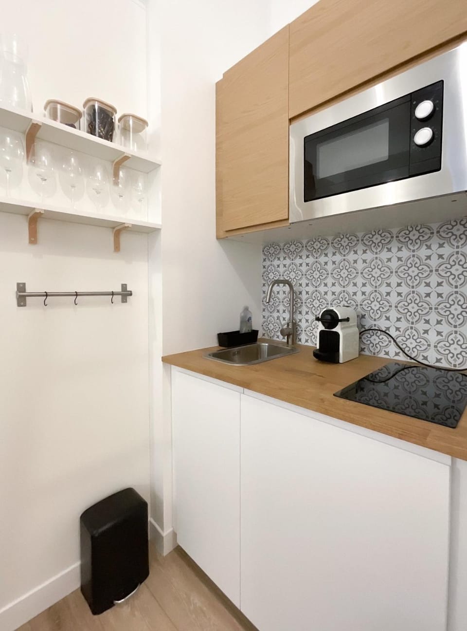 Kitchen or kitchenette, kitchen
