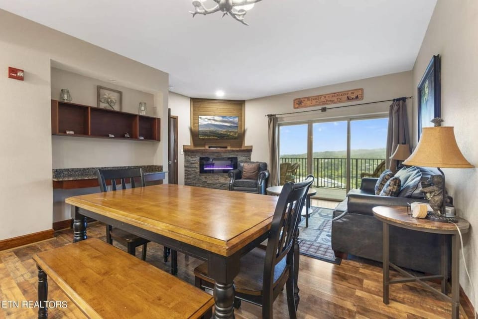 Big Bear #4002 House in Pigeon Forge