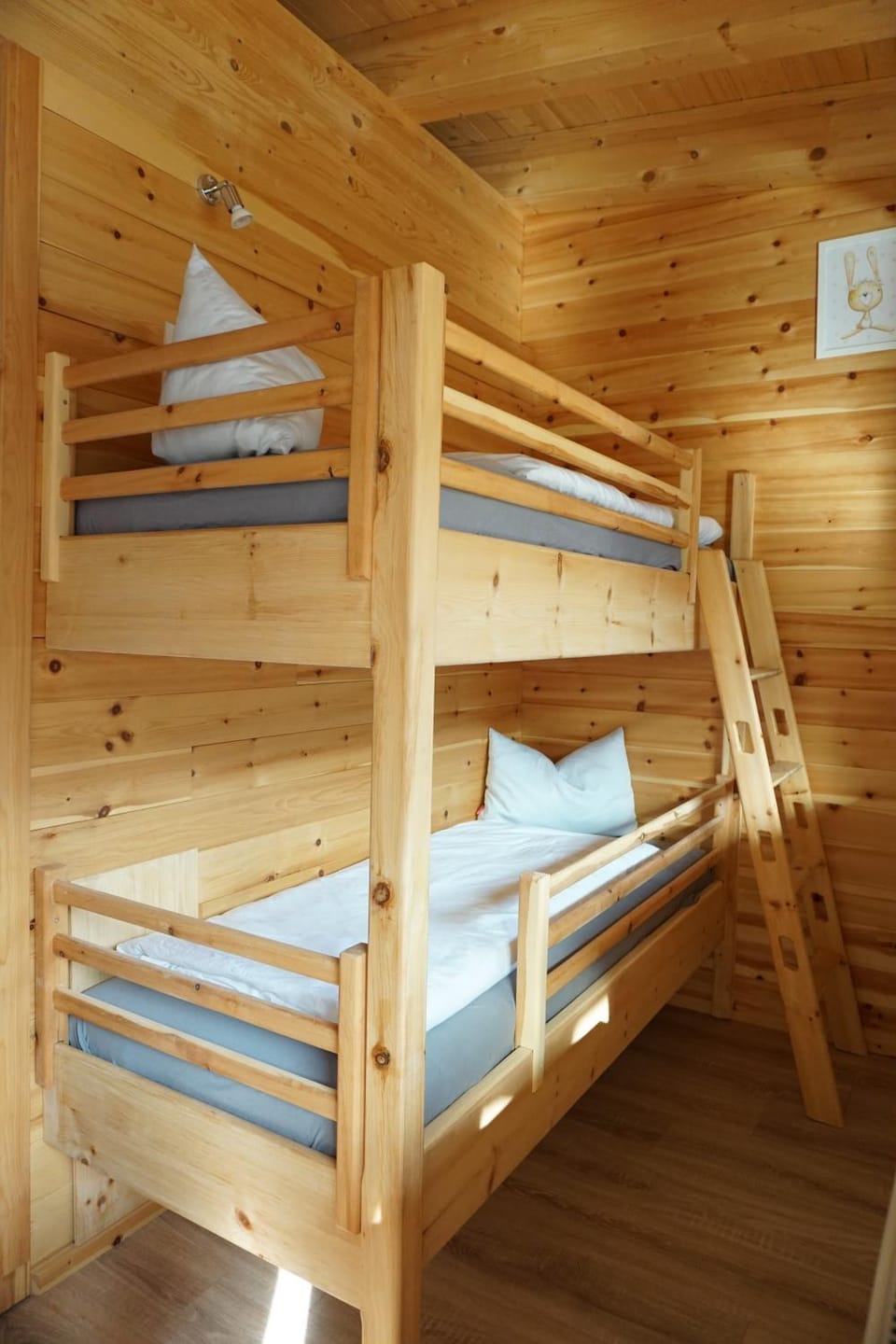 Photo of the whole room, Bedroom, bunk bed