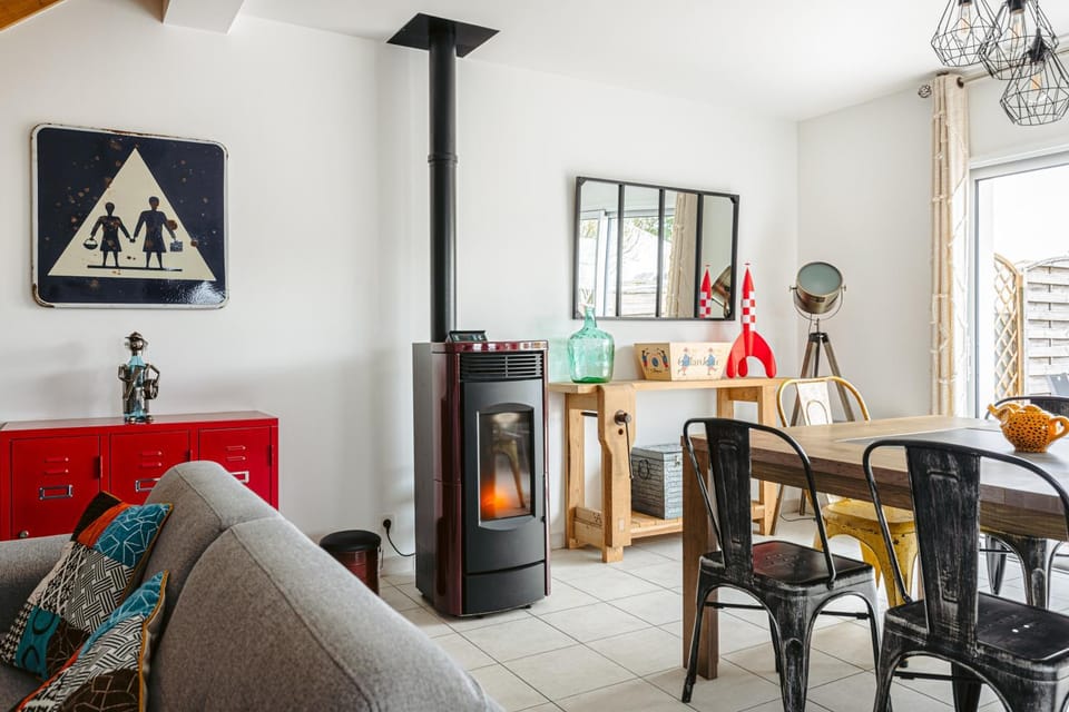 Property building, Living room