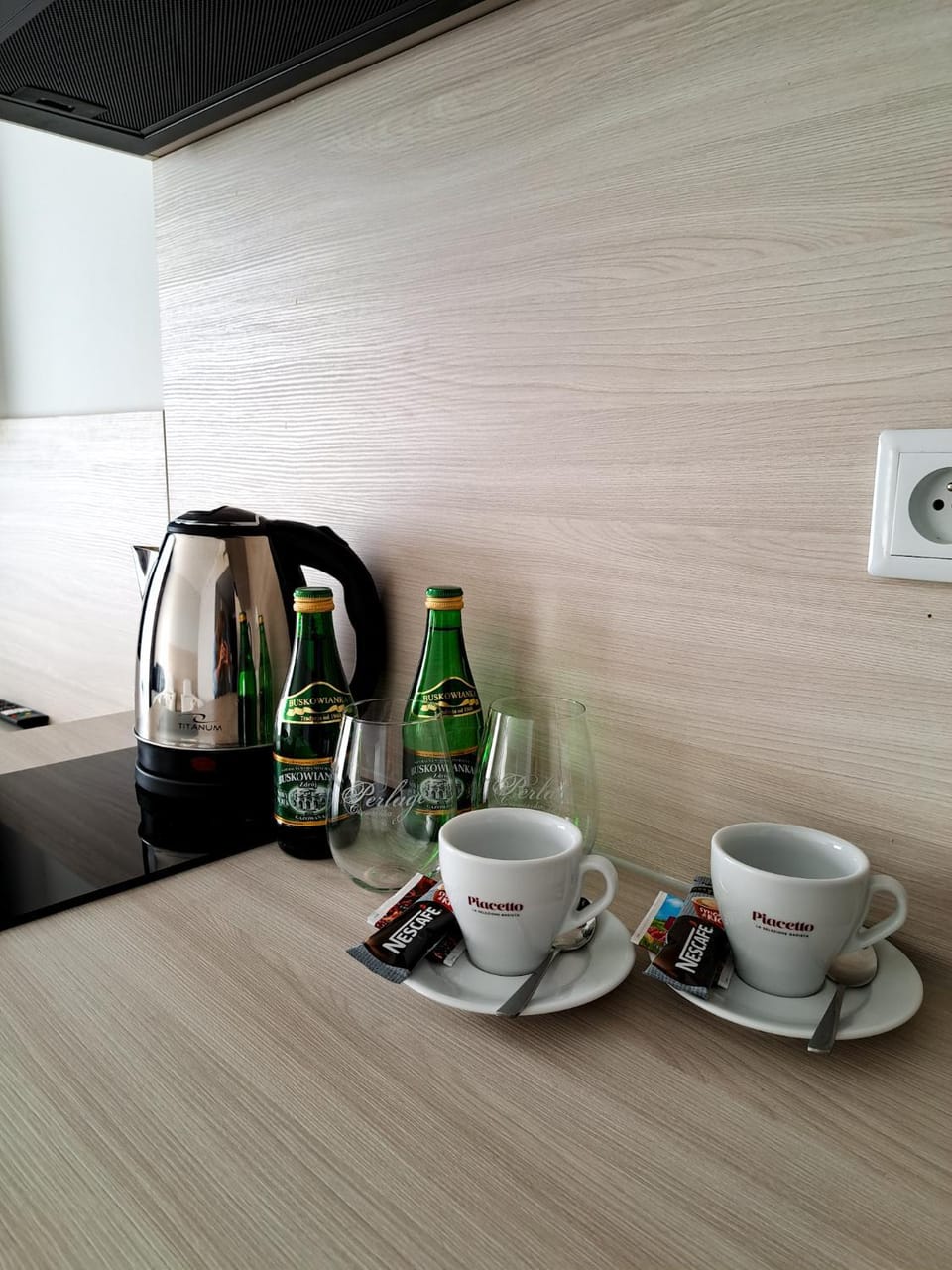 Coffee/tea facilities, Kitchen or kitchenette