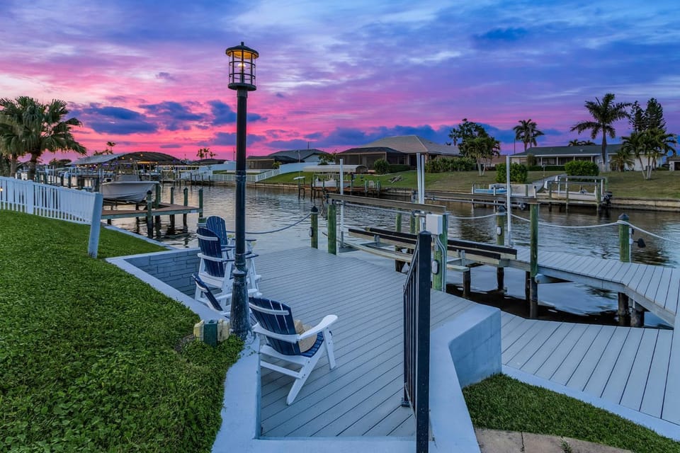 Boating Enthusiasts, Heated Pool, Pet-Friendly - Boater's Dream House in Cape Coral
