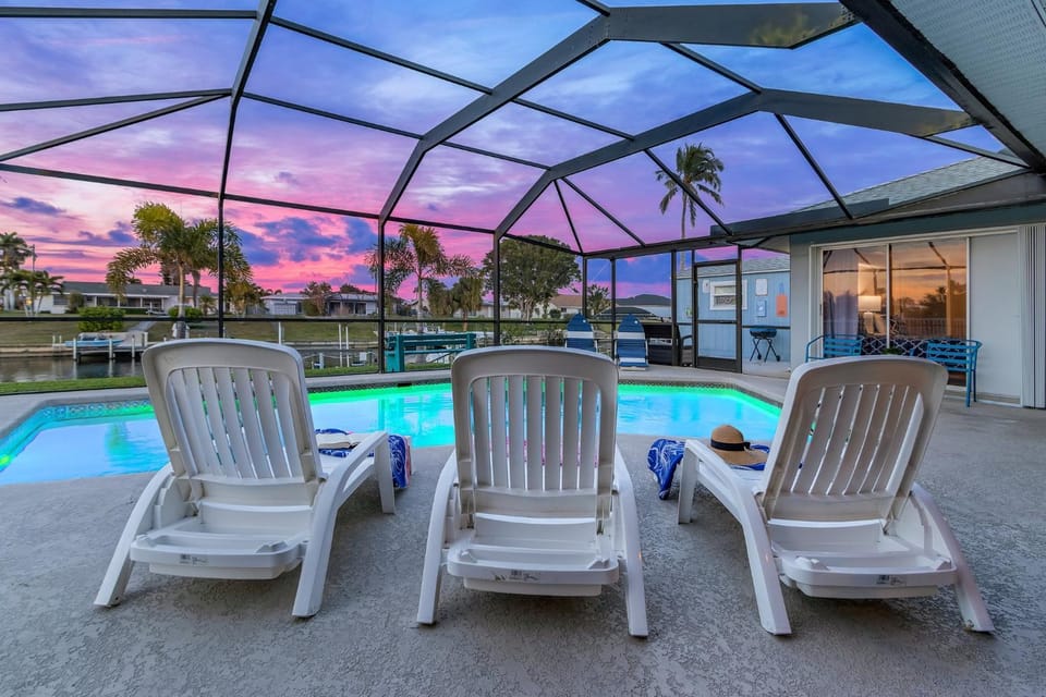 Boating Enthusiasts, Heated Pool, Pet-Friendly - Boater's Dream House in Cape Coral