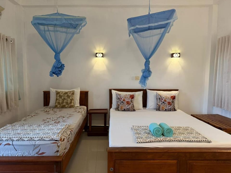 Bed, View (from property/room), Bedroom