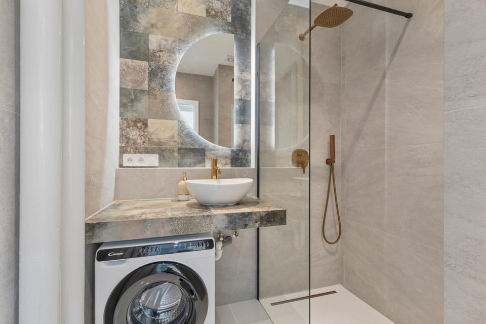 Shower, Bathroom, washing machine