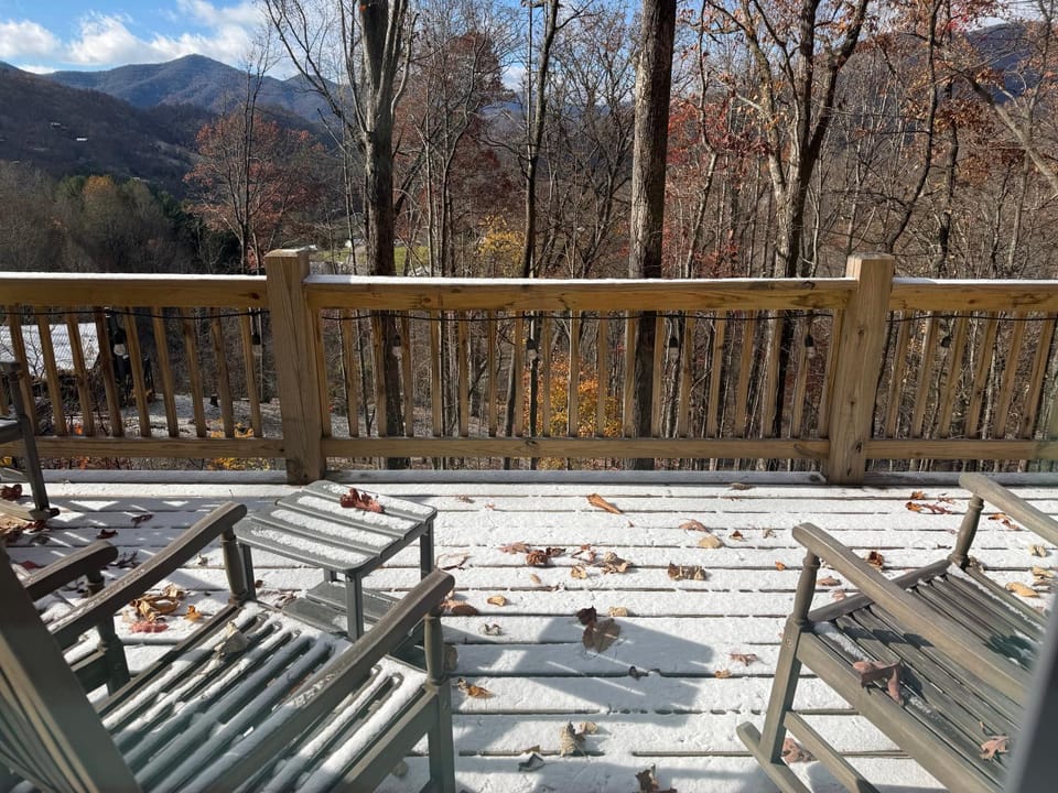 Highland Mountain Retreat House in Ivy Hill