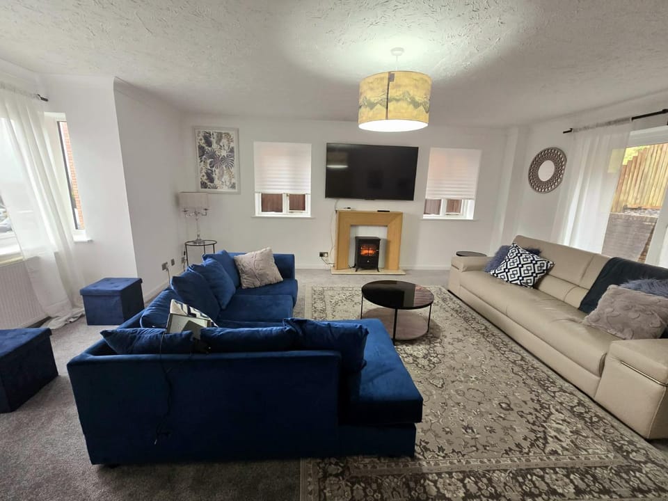 TV and multimedia, Living room, internet