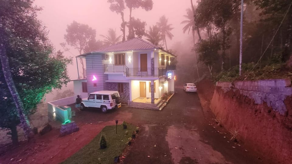 Private Pool Resort Newcastle Holidays & Resort 5 BHK House in Kerala