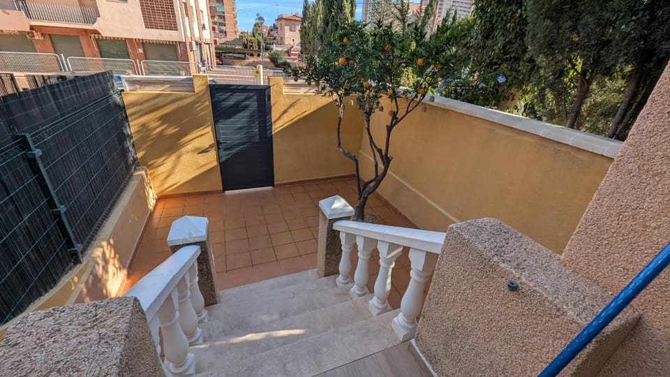 Agradable adosado cerca de la playa House in Alicante