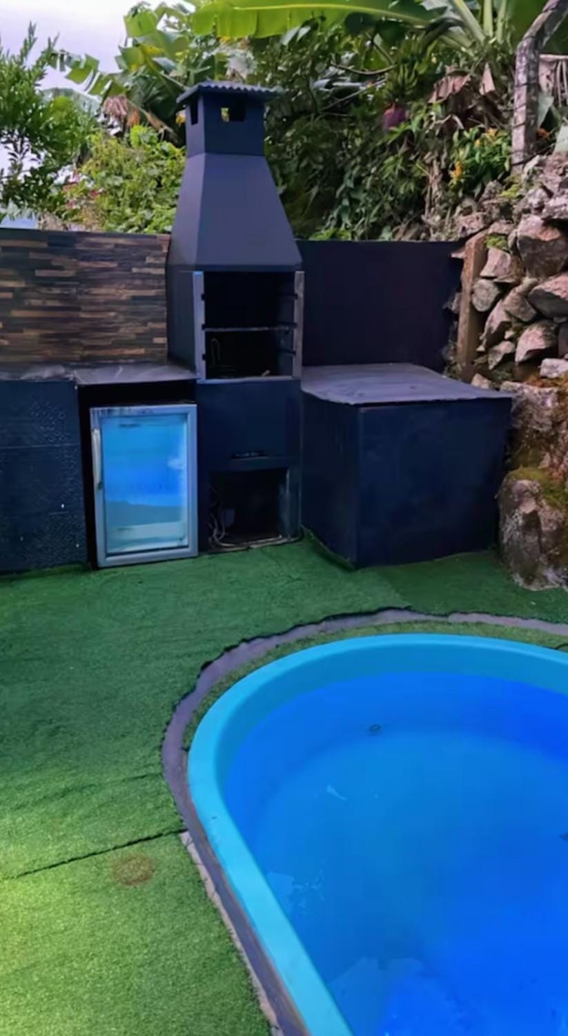 Casa de praia em Floripa piscina mesa de sinuca House in Florianopolis