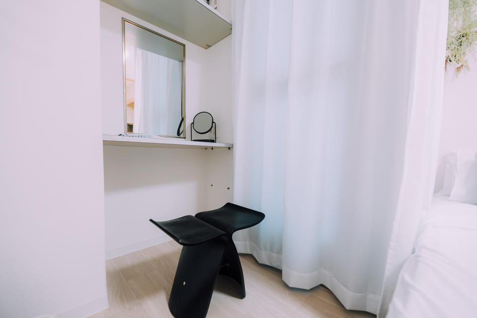 Decorative detail, Bedroom