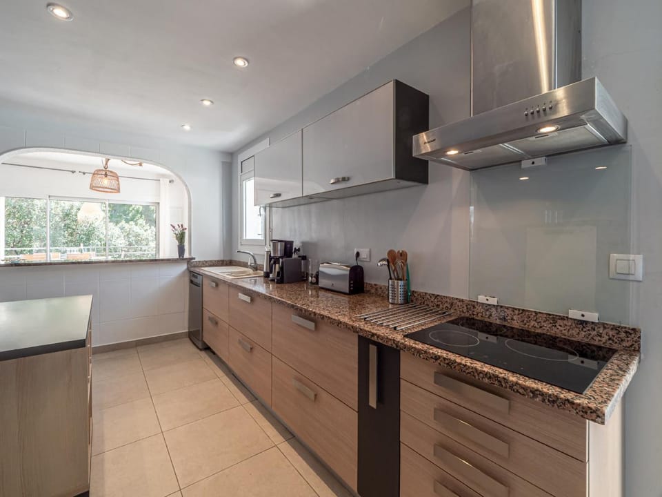 Property building, Kitchen or kitchenette, Other