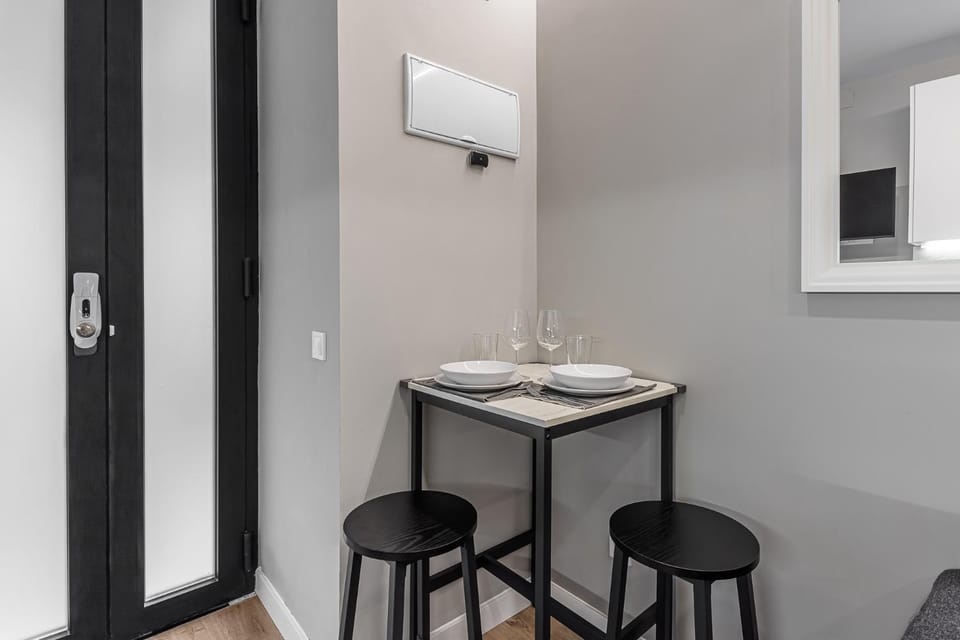 Waou Essence IV Antón Martín - Corta Duración Apartment in Centro