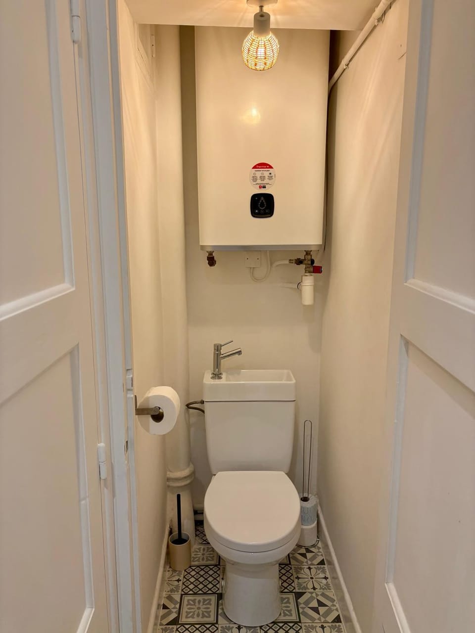 Toilet