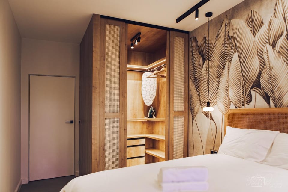 Bed, Photo of the whole room, Bedroom, towels, wardrobe