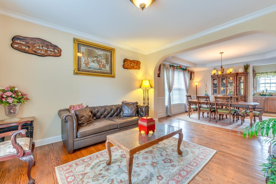 3 Mi to Carowinds: Retreat w/ On-Site Fishing House in Charlotte
