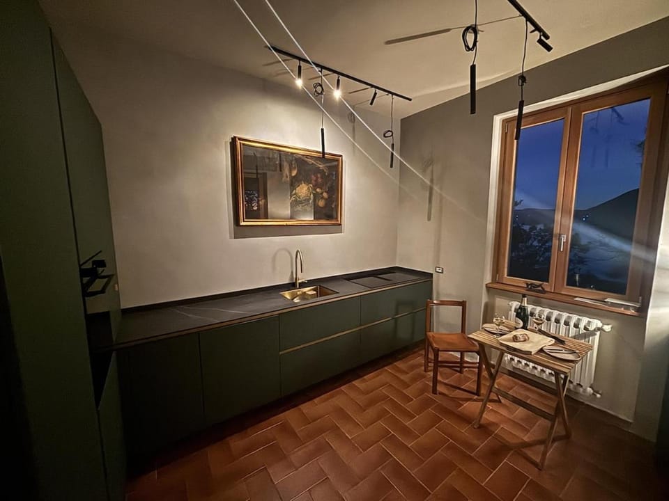 Kitchen or kitchenette, kitchen