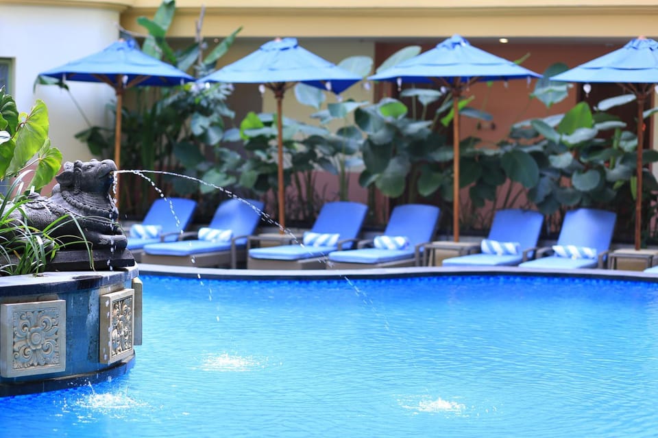 Swimming pool