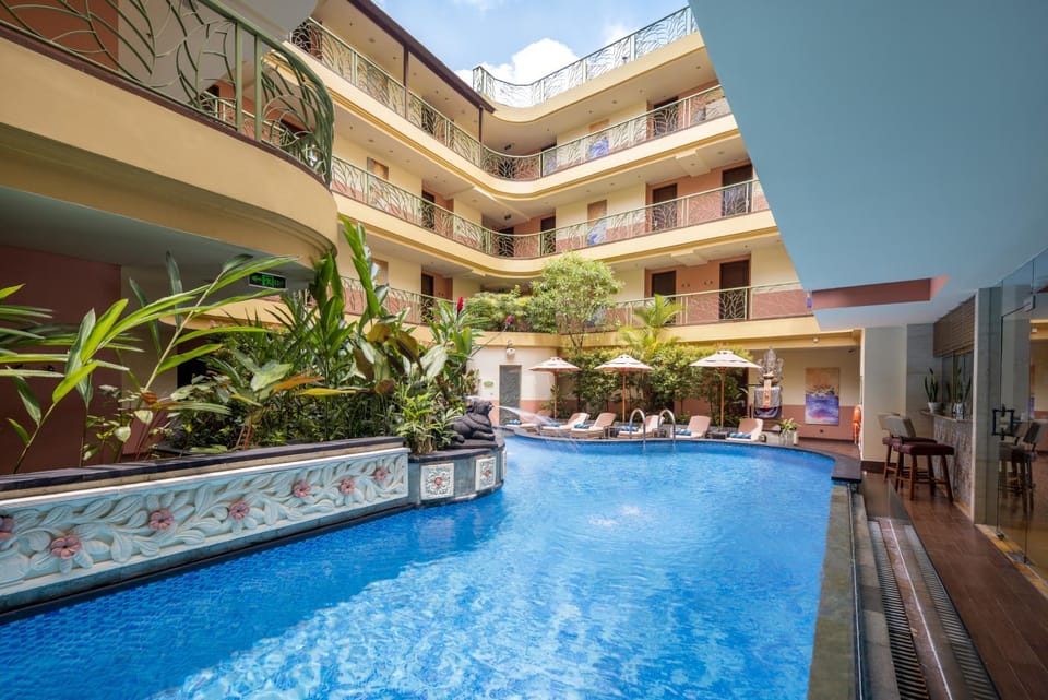 Swimming pool