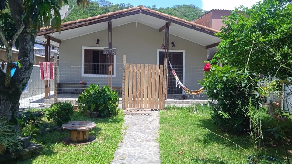Casa das flores House in São Sebastião