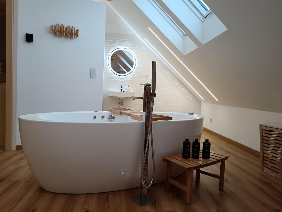 Hot Tub, Bathroom, Bath