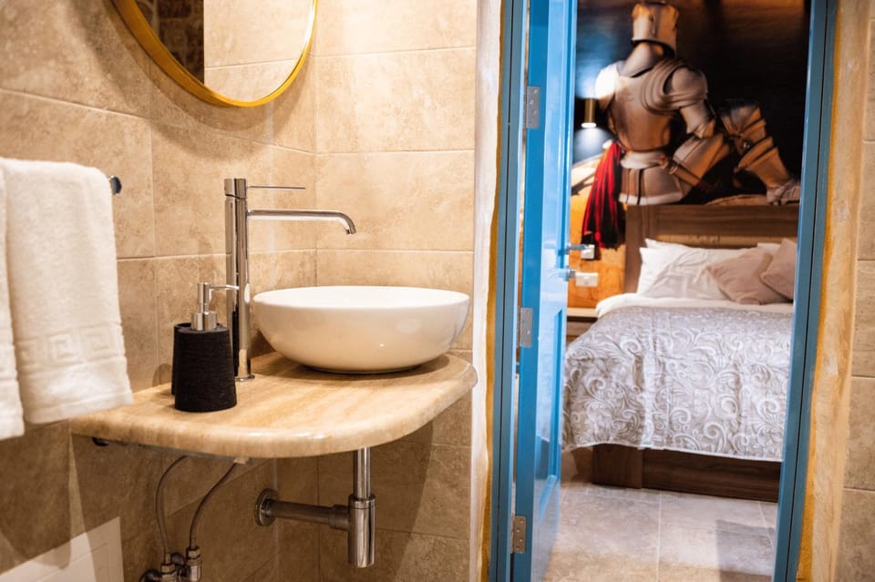 Shower, Bed, Bedroom