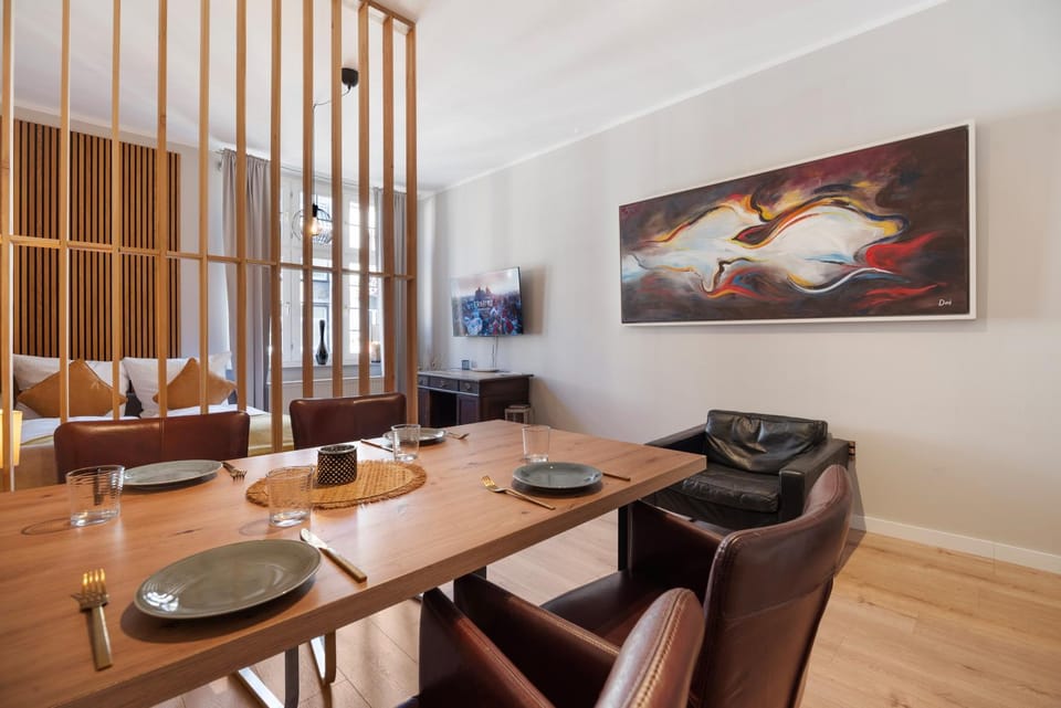 TV and multimedia, Living room, Dining area