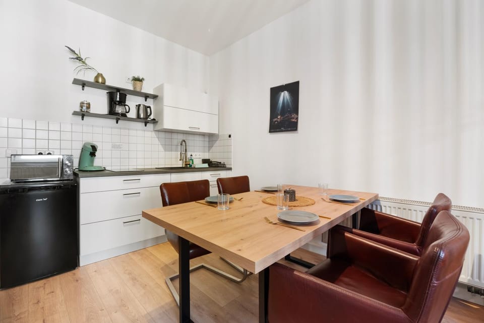 Kitchen or kitchenette, Living room, Dining area, kitchen