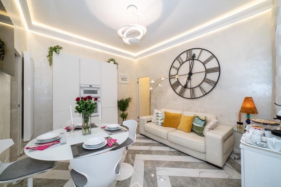 TV and multimedia, Living room, Dining area, air conditioner