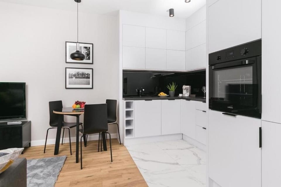 Kitchen or kitchenette, oven, stove