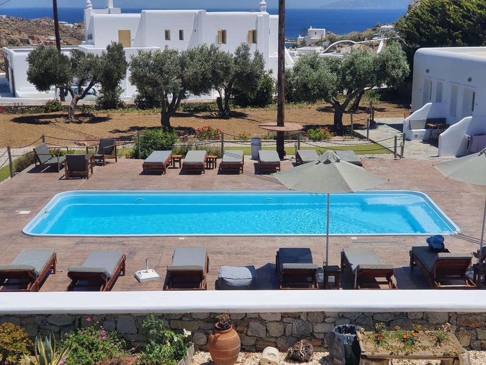Pool view, Swimming pool