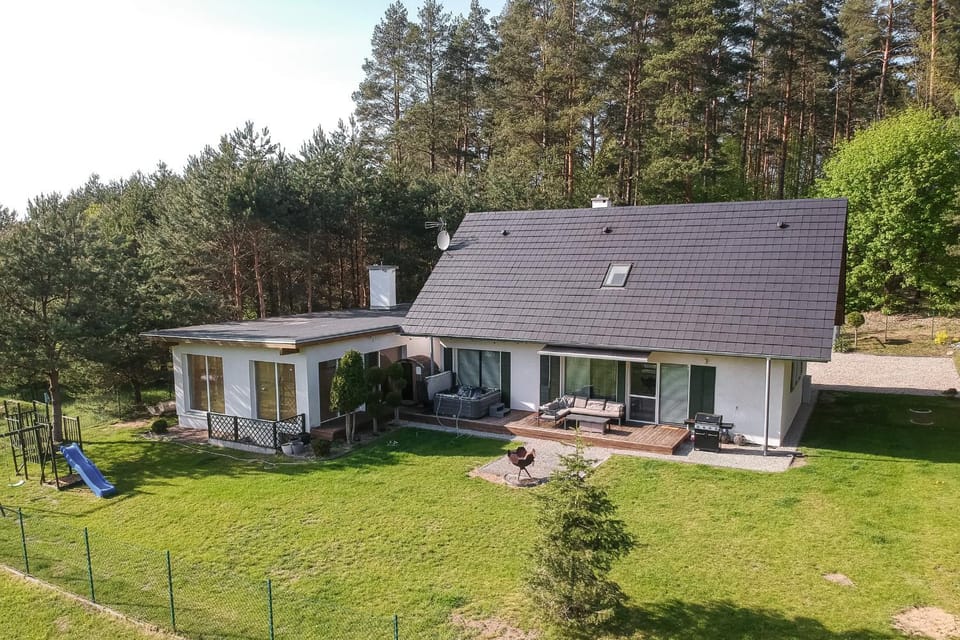 Property building, Day, Garden, Garden view