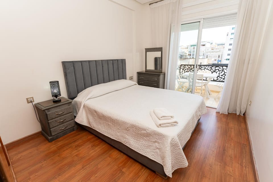 Airco appartement voor 6 personen op 200m van het strand nabij Marina Bay Apartment in Tangier